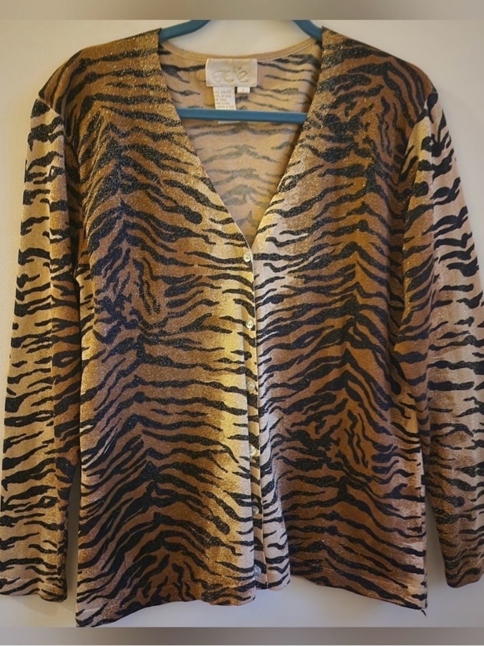 Caché Vintage 90s Y2K
Glamour Silk Metallic Animal
Tiger Print Cardigan size M